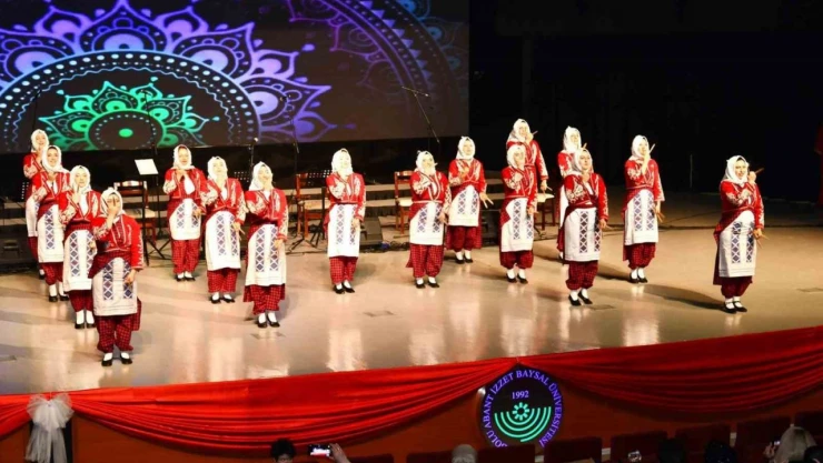 Bolu'da Öğretmenlerden Unutulmaz Sanat Gecesi