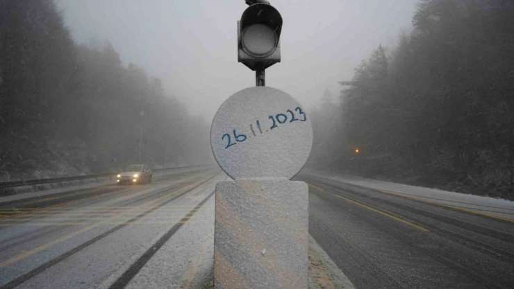 Bolu Dağı Geçişinde Kar ve Tipi Etkili