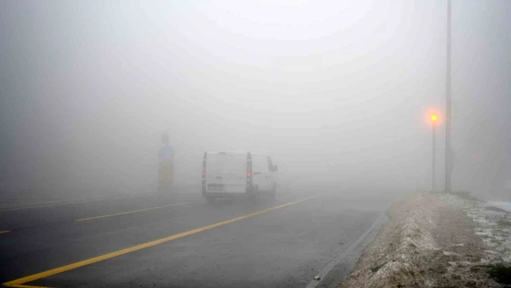 Bolu Dağı'nda Göz Güzü Görmüyor
