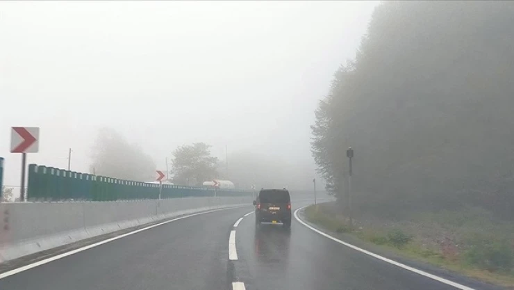 Bolu Dağı'nda Sis Etkili Oluyor