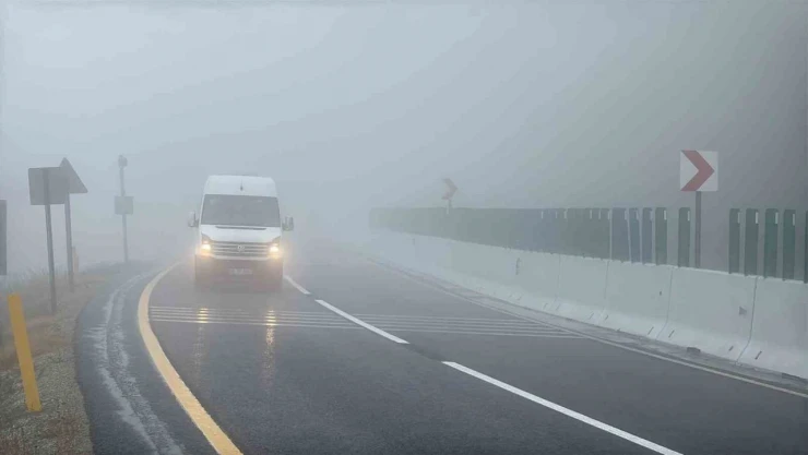 Bolu Dağı'nda Görüş Mesafesi 15 Metreye Düştü