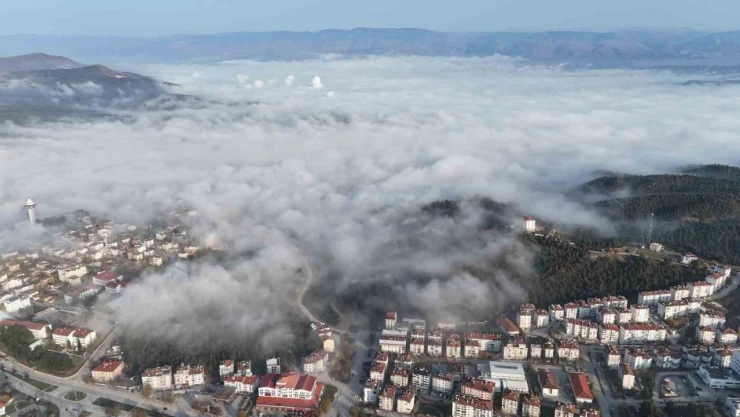 Boyabat Güne Sis Perdesiyle Uyandı