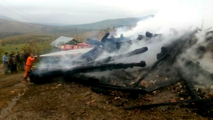 Boyalıca'da evler küle döndü