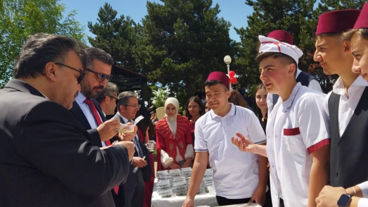 Bu Kez Yemek Tanıtımını Öğrenciler Yaptı