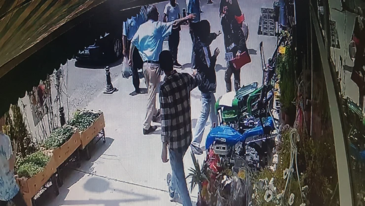 Karabük'te bir şahıs dükkana saldırdı