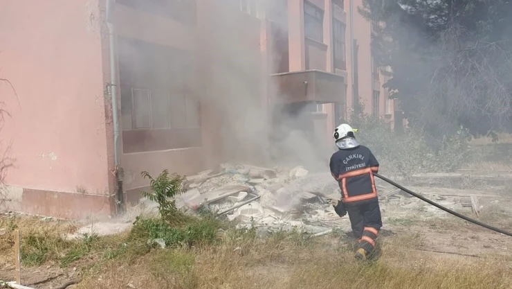 Ot Yangını Büyümeden Söndürüldü