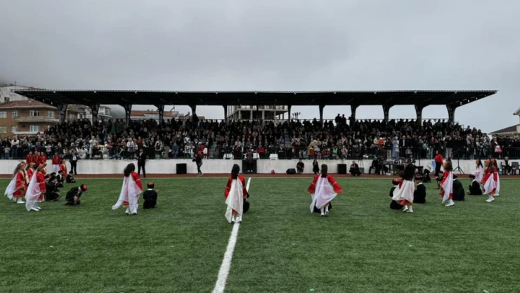 Çatalzeytin, Bayramı Kutladı