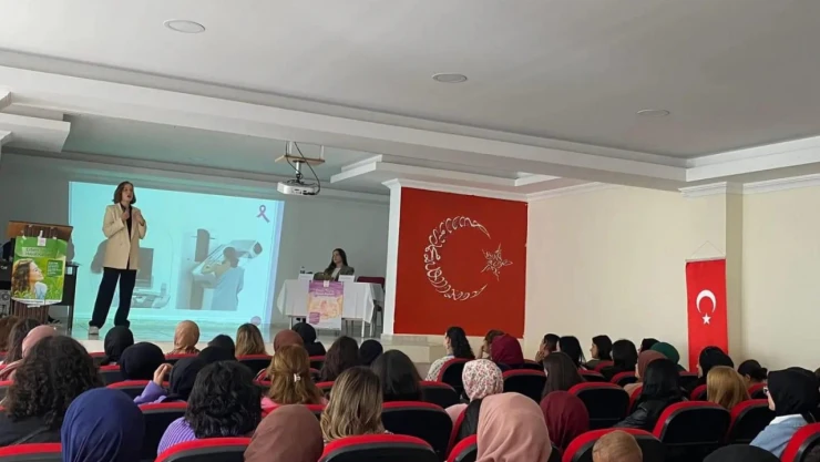 Çatalzeytin'de Kadınlara Kanser Bilgilendirmesi Yapıldı