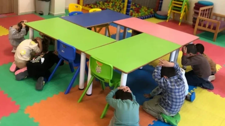 Çatalzeytin'de Miniklerden Afet Tatbikatı