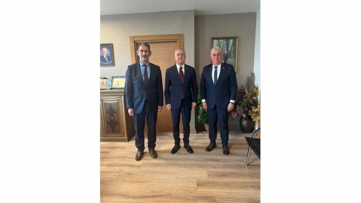 Cide Belediye Başkanı Demir'den Sadir Durmaz'a Teşekkür Ziyareti