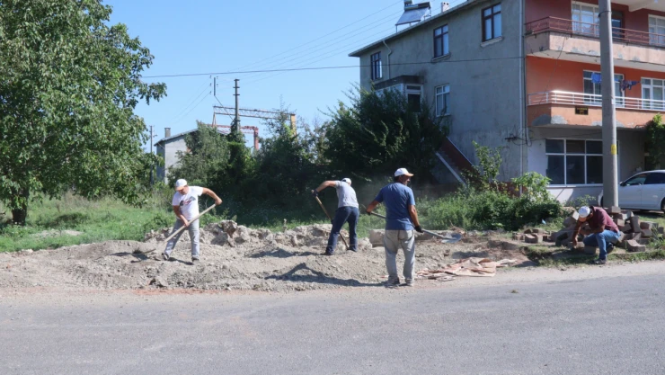 Cide Belediyesi sahadaki çalışmalarını sürdürüyor