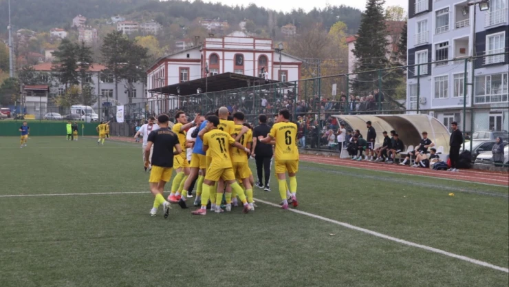Cide Belediyespor'dan Net Galibiyet: 3–0