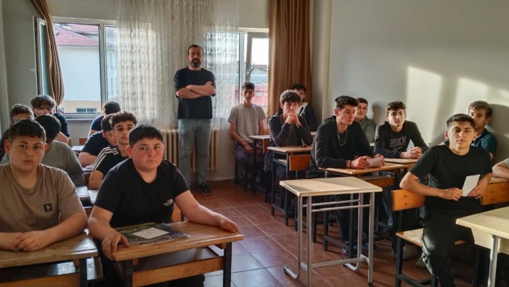 Cide'de Değerler Eğitimi Konferansı