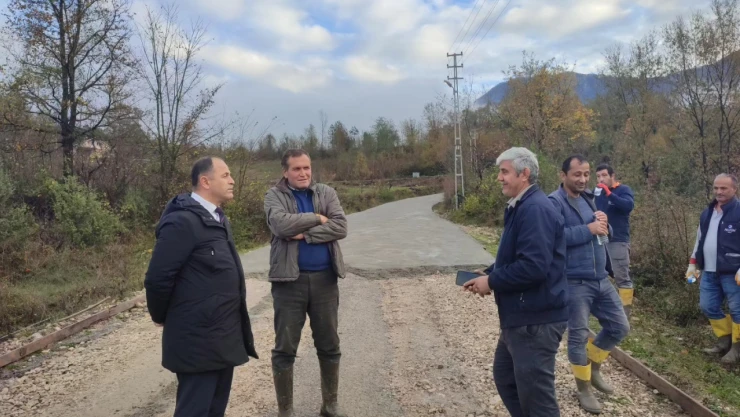 Cide'deki O Mahallede Yol Çalışması Başladı