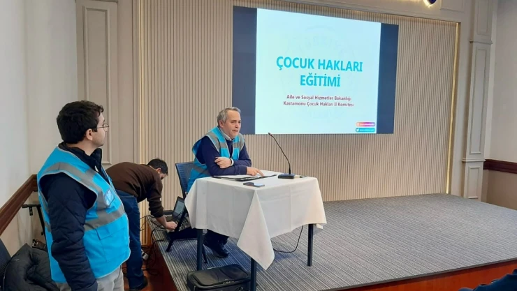 Çocuk Hakları Bilgilendirmeleri Sürüyor