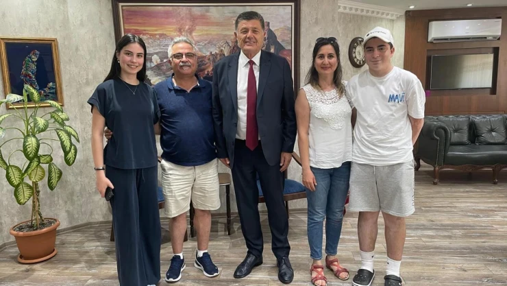 Çocuk Korosunu Kuran Öğretmenlerden Makam Ziyareti