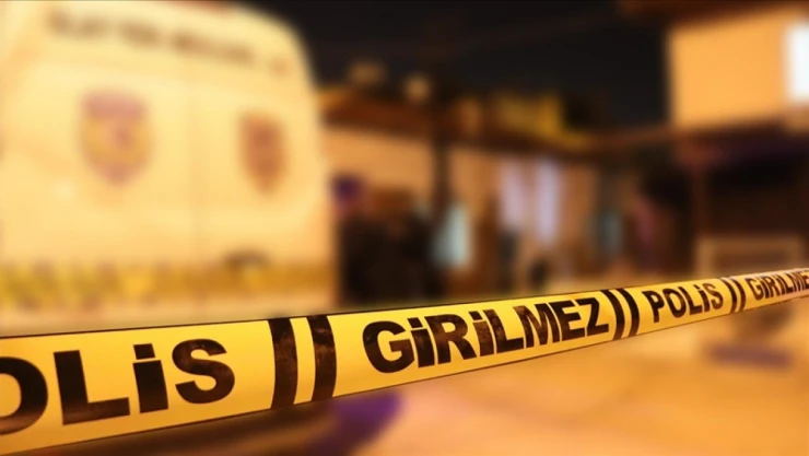 Çocuk Parkında Ceset Bulundu