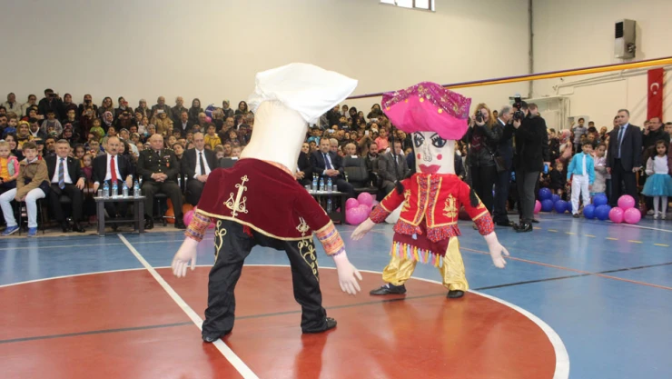 Çocuklar, bayramı yaşayıp, yaşattılar