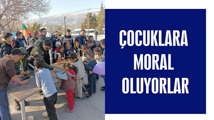 ÇOCUKLARA MORAL OLUYORLAR