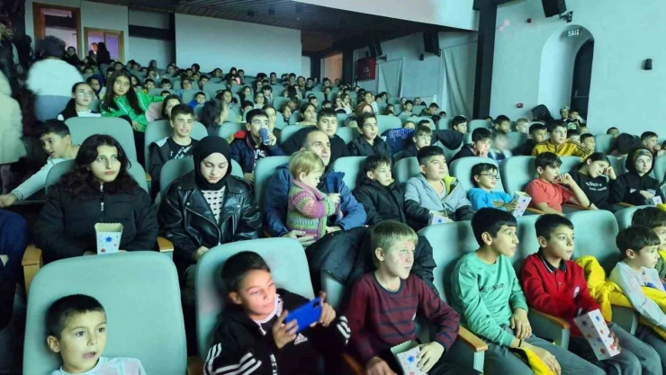 Çocuklar İçin Sinema Etkinliği