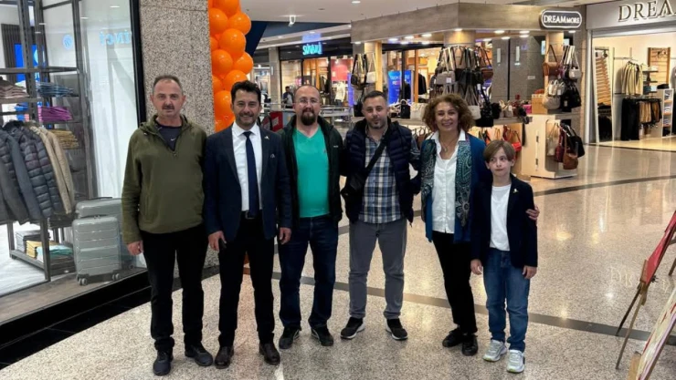 Çocukların Gözünden Atatürk' e Bakıldı