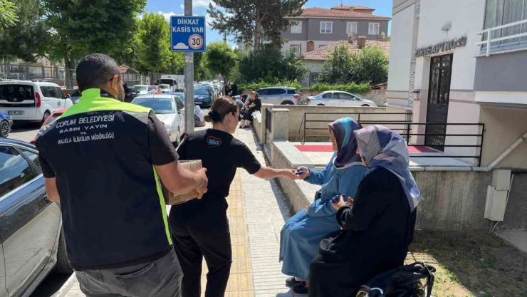 Çorum Belediyesi'nden Dondurma İkramı