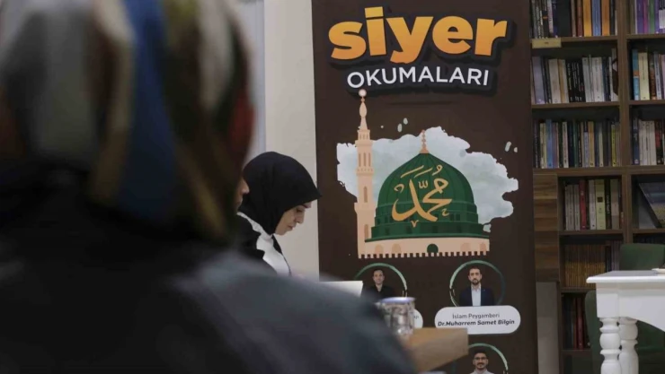 Siyer Okumaları Yoğun Katılımla Başladı