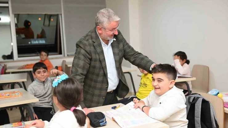 Çorum Belediyesinden Çocuklara Dolu Dolu Yaz Okulu Programı