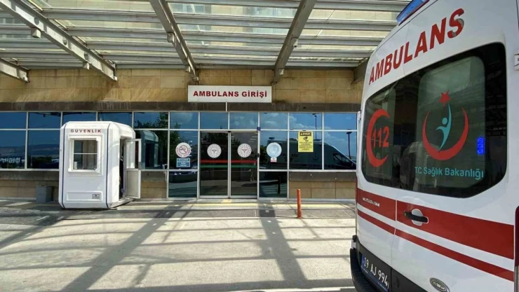 Çorum'da Bıçaklı Kavga: 1'i Ağır 2 Yaralı