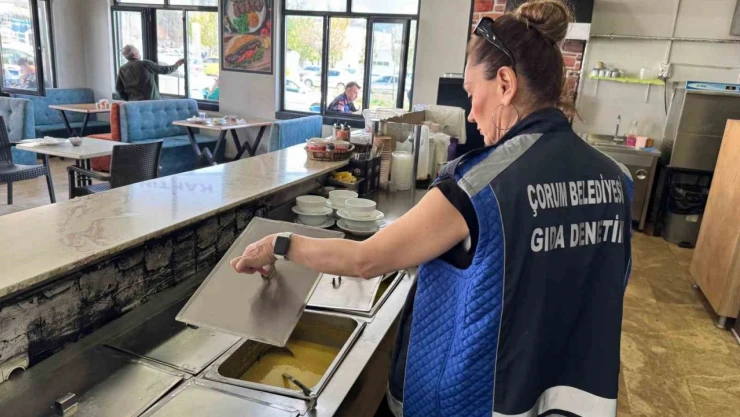 Çorum'da Hastane Ve Okul Kantinleri İle Marketler Denetlendi