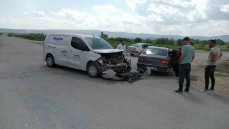 Çorum'da İki Ayrı Kaza: 4 Yaralı