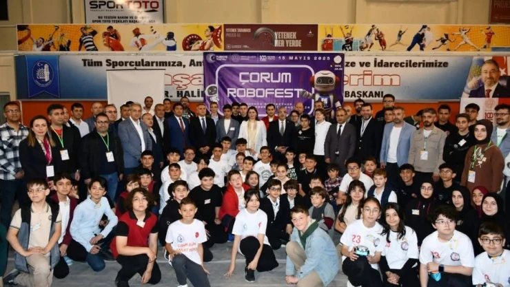 Çorum'da İlk Kez Düzenlendi: 44 Robot Yarıştı