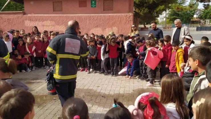 Çorum'da İlkokul Öğrencilerine Yangın Eğitimi