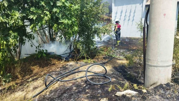 Çorum'da Ormanlık Alandaki Örtü Yangını Büyümeden Söndürüldü