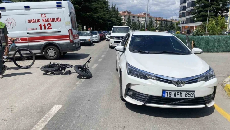Çorum'da Otomobil İle Elektrikli Bisiklet Çarpıştı: 1 Yaralı