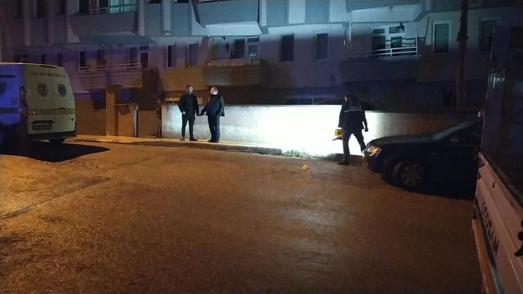 Çorum'da Evi Kurşunladılar!