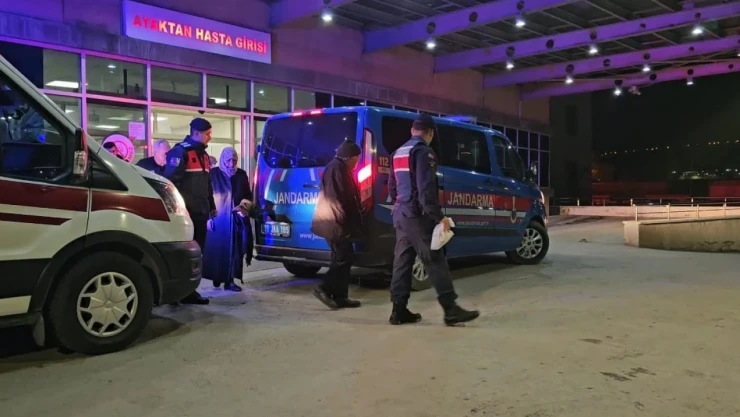 Çorum'da Yaşlı Çiftin Yardımına Jandarma Koştu