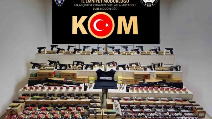 Kaçakçılık Operasyonunda 16 Tutuklama