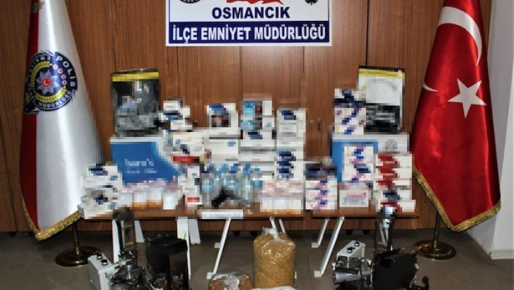 Çorum Polisinden Kaçak Alkol ve Sigara Operasyonu