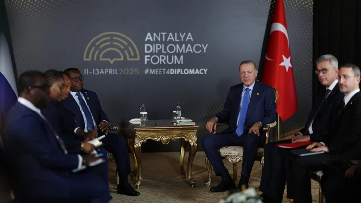 Cumhurbaşkanı Erdoğan'ın Diplomasi Trafiği Sürüyor