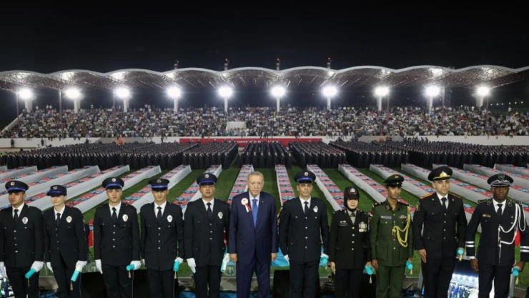 Cumhurbaşkanı Erdoğan PMYO Mezuniyet Törenine katıldı