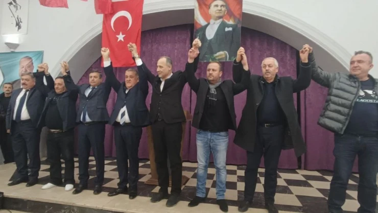 Dede Olduğu Gün Adaylığını Açıkladı