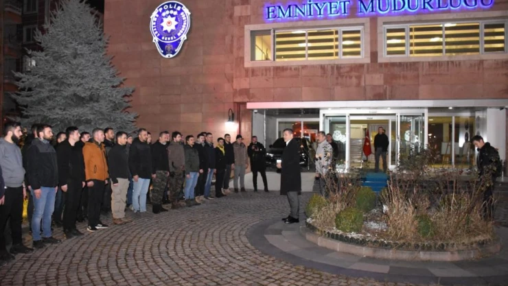 Deprem bölgesine 60 personel gönderildi