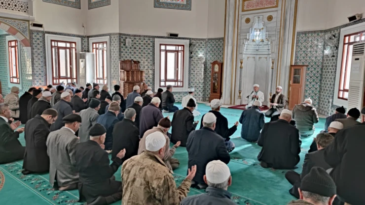 Depremlerde Yaşamını Yitirenler İçin Mevlit Okutuldu