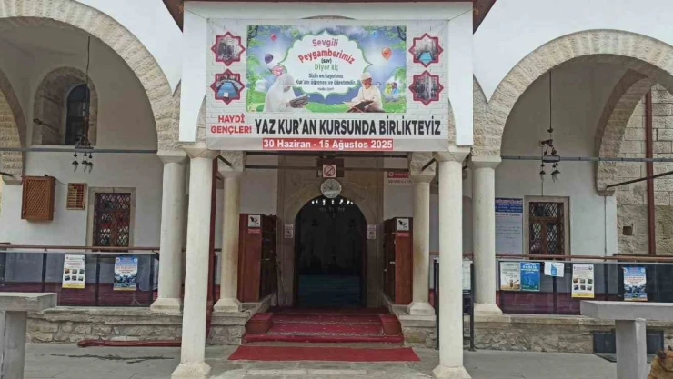 Devrek'te 2 Bin 400 Öğrenciye Dini Eğitim