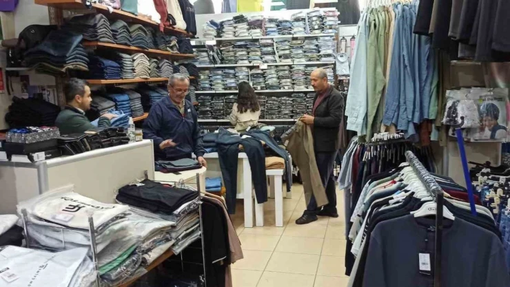 Devrek'te Alışveriş Tezgahları Rengarenk