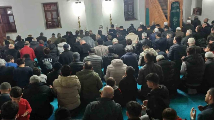 Devrek'te Miraç Kandili Coşku İçerisinde İdrak Edildi