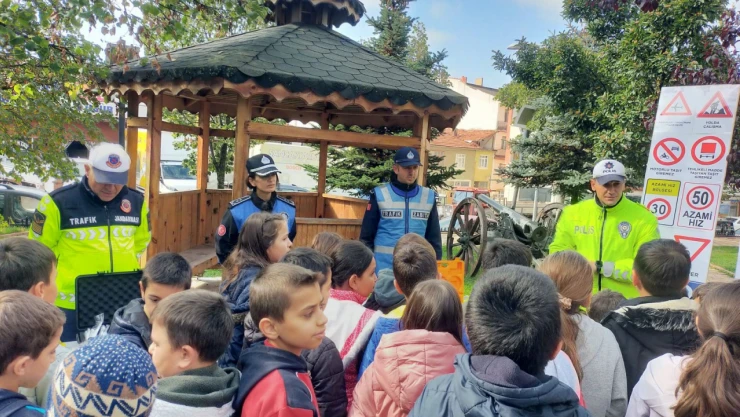 Devrekani'de Uygulamalı Trafik Eğitimi Verildi