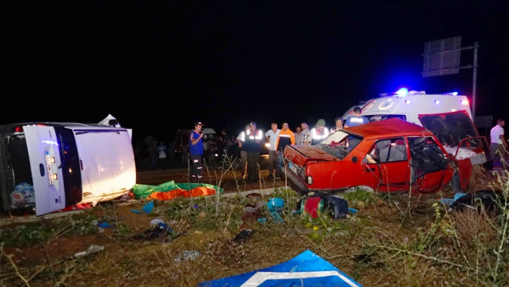 Devrekani kavşağında yine kaza  2 Ölü, 6 Yaralı