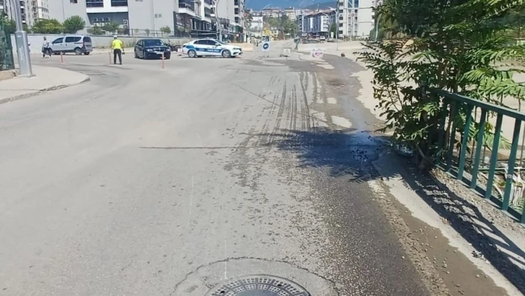 Devrilen Motosikletin Sürücüsü Yaralandı